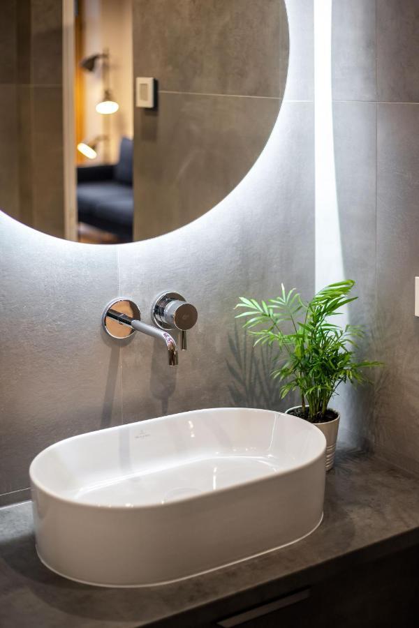 City Center Sanctuary Modern Business-Class Studio With Free Parking In The Heart Of Wilno Zewnętrze zdjęcie
